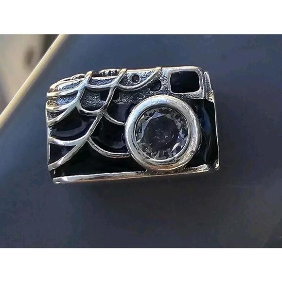 Authentic Marvel Spider-Man Camera Charm 334 - Picture 1 of 3